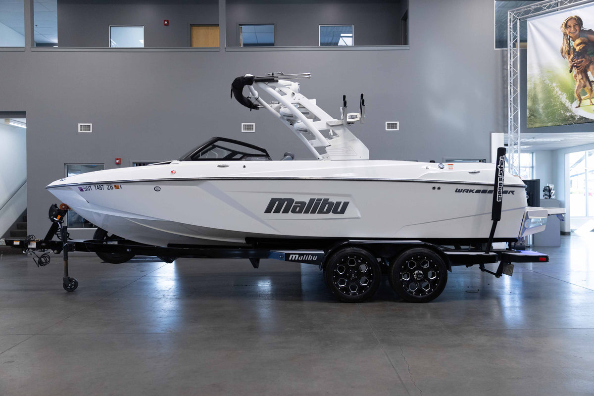 2020 Malibu 23 LSV