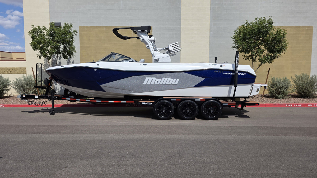 2026 Malibu 26 LSV