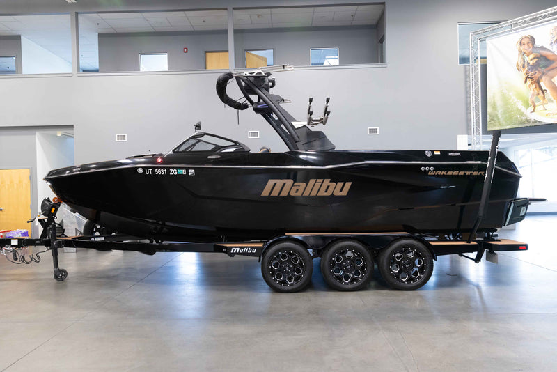 2025 Malibu 25 LSV
