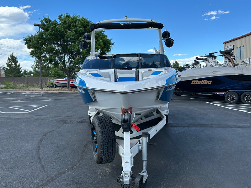 2020 Malibu 23 LSV