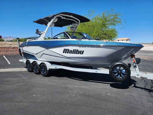 2022 Malibu 25 LSV