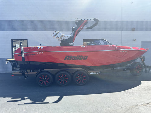 2024 Malibu 23 LSV