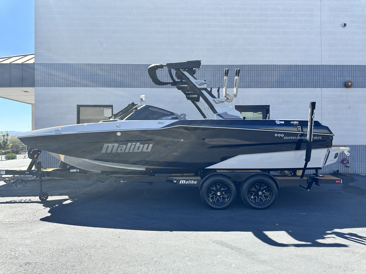 2026 Malibu 23 MXZ