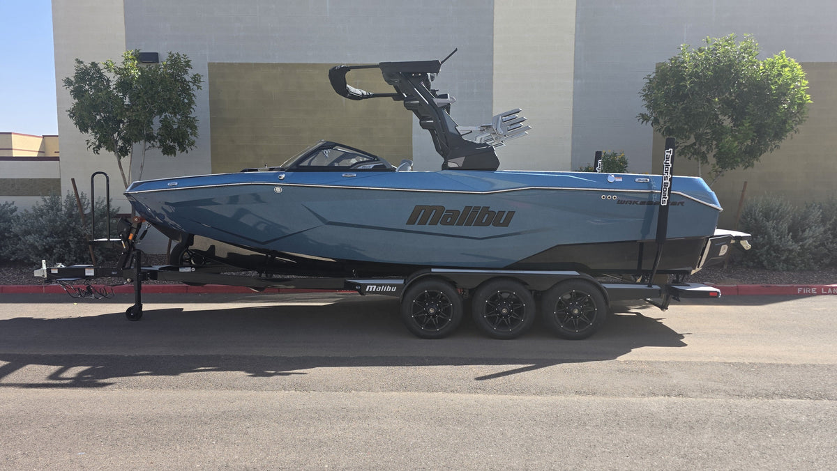 2026 Malibu 25 LSV