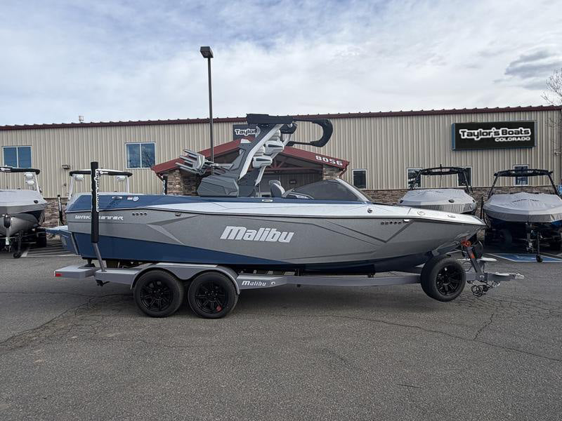 2026 Malibu 23 LSV