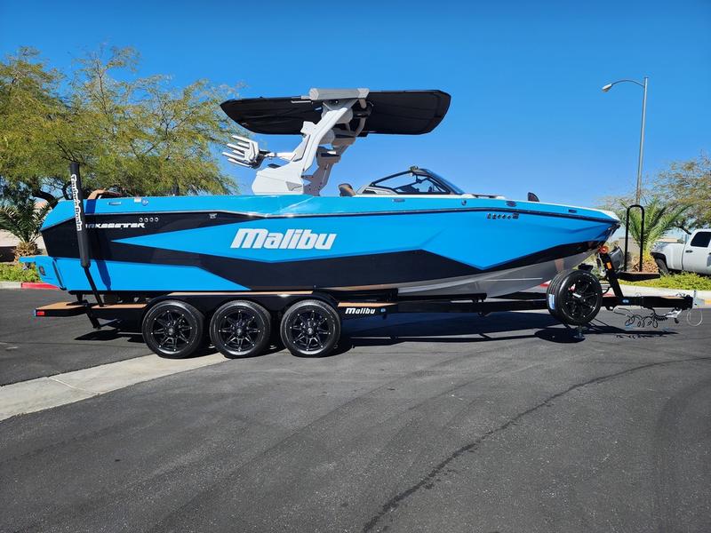 2026 Malibu 25 LSV