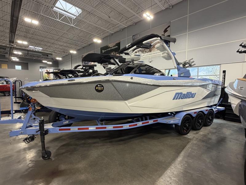 2026 Malibu 26 LSV