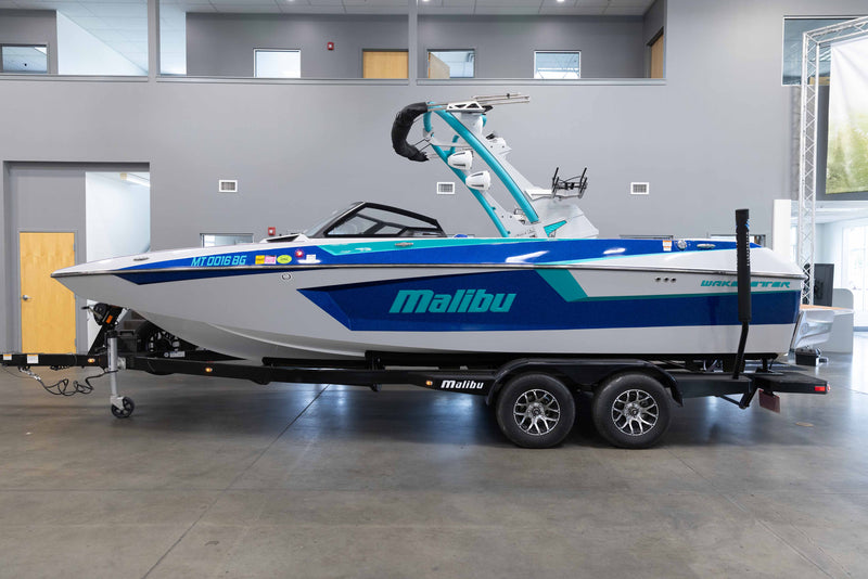 2023 Malibu 23 MXZ