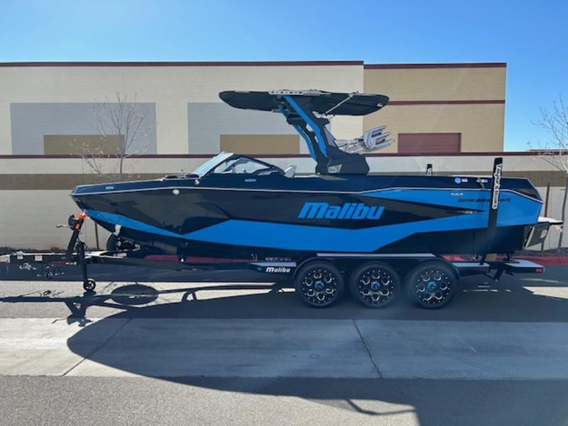 2025 Malibu 25 LSV